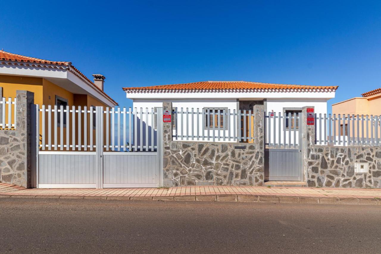 Villa De Pino Firgas Exterior photo