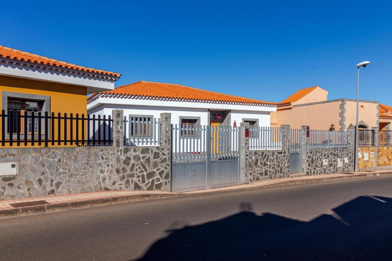 Villa De Pino Firgas Exterior photo